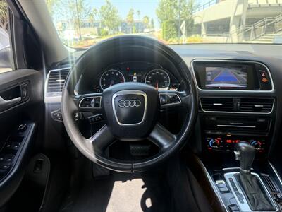 2010 Audi Q5 3.2 quattro Premium Plus   - Photo 18 - Irvine, CA 92612
