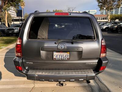 2005 Toyota 4Runner SR5 W/TRD Wheels   - Photo 7 - Irvine, CA 92612