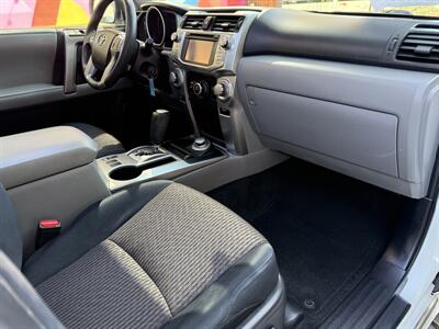 2013 Toyota 4Runner SR5 4x4  CALI SUV   - Photo 25 - Irvine, CA 92612