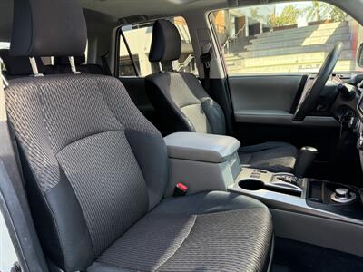 2013 Toyota 4Runner SR5 4x4  CALI SUV   - Photo 27 - Irvine, CA 92612