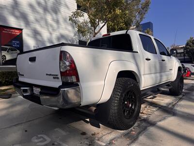 2014 Toyota Tacoma PreRunner   - Photo 10 - Irvine, CA 92612