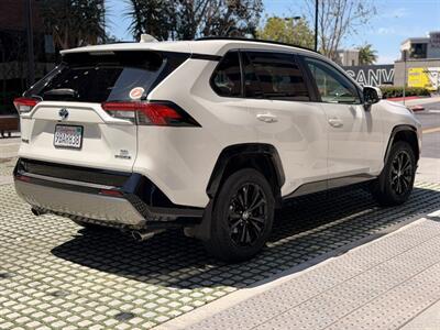 2022 Toyota RAV4 Hybrid SE   - Photo 5 - Irvine, CA 92612