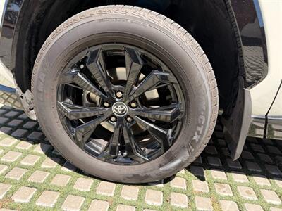 2022 Toyota RAV4 Hybrid SE   - Photo 19 - Irvine, CA 92612