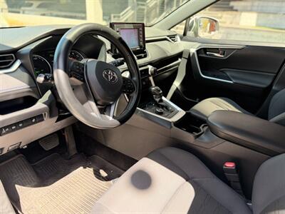 2022 Toyota RAV4 Hybrid SE   - Photo 10 - Irvine, CA 92612
