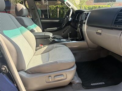 2007 Toyota 4Runner SR5   - Photo 12 - Irvine, CA 92612