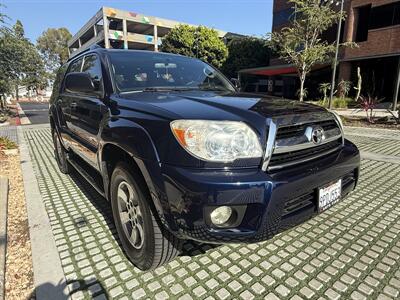 2007 Toyota 4Runner SR5   - Photo 7 - Irvine, CA 92612