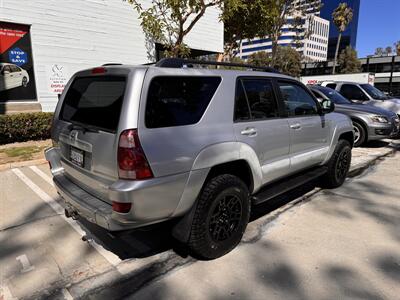 2004 Toyota 4Runner SR5   - Photo 5 - Irvine, CA 92612