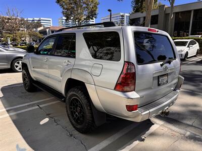 2004 Toyota 4Runner SR5   - Photo 9 - Irvine, CA 92612