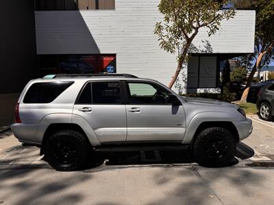 2004 Toyota 4Runner SR5   - Photo 2 - Irvine, CA 92612