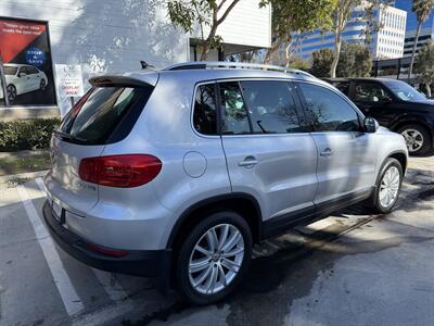 2015 Volkswagen Tiguan SE   - Photo 5 - Irvine, CA 92612