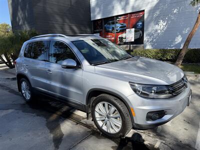 2015 Volkswagen Tiguan SE   - Photo 4 - Irvine, CA 92612