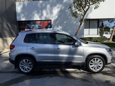 2015 Volkswagen Tiguan SE   - Photo 2 - Irvine, CA 92612