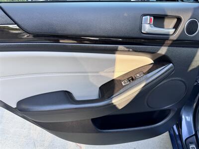 2014 Kia Cadenza Premium   - Photo 12 - Irvine, CA 92612