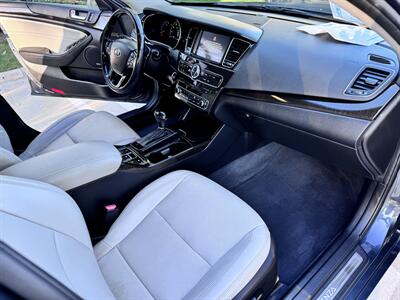 2014 Kia Cadenza Premium   - Photo 18 - Irvine, CA 92612