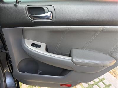 2004 Honda Accord EX w/Leather   - Photo 18 - Irvine, CA 92612