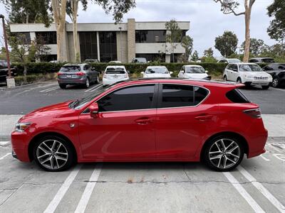 2016 Lexus CT 200h   - Photo 6 - Irvine, CA 92612