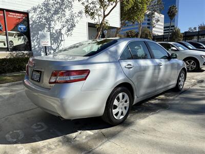 2011 Toyota Camry LE   - Photo 5 - Irvine, CA 92612