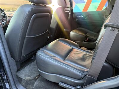 2013 Cadillac Escalade Premium   - Photo 17 - Irvine, CA 92612