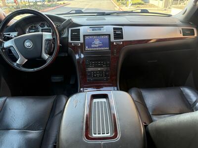 2013 Cadillac Escalade Premium   - Photo 19 - Irvine, CA 92612