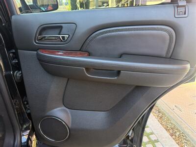 2013 Cadillac Escalade Premium   - Photo 10 - Irvine, CA 92612