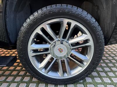 2013 Cadillac Escalade Premium   - Photo 28 - Irvine, CA 92612