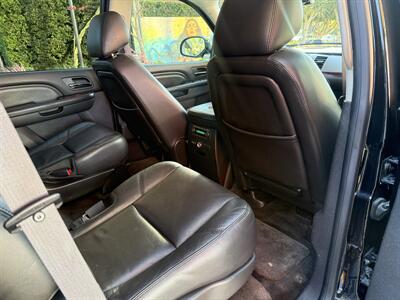 2013 Cadillac Escalade Premium   - Photo 11 - Irvine, CA 92612