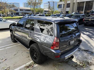 2004 Toyota 4Runner Limited V8 4WD W/TRD Wheels & Op. Apple Carplay   - Photo 7 - Irvine, CA 92612