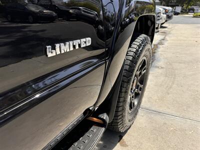 2005 Toyota 4Runner Limited   - Photo 21 - Irvine, CA 92612