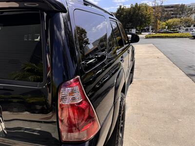 2005 Toyota 4Runner Limited   - Photo 6 - Irvine, CA 92612