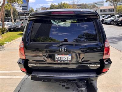 2005 Toyota 4Runner Limited   - Photo 7 - Irvine, CA 92612