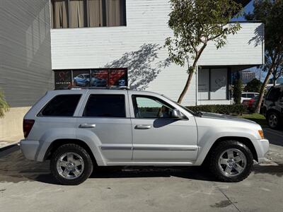 2006 Jeep Grand Cherokee Overland   - Photo 2 - Irvine, CA 92612