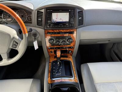 2006 Jeep Grand Cherokee Overland   - Photo 22 - Irvine, CA 92612