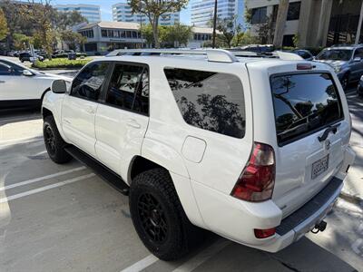 2005 Toyota 4Runner SR5 w/TRD wheels, Backup Camera, and Apple Carplay   - Photo 8 - Irvine, CA 92612