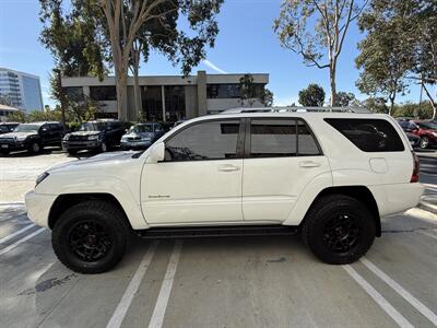 2005 Toyota 4Runner SR5 w/TRD wheels, Backup Camera, and Apple Carplay   - Photo 9 - Irvine, CA 92612