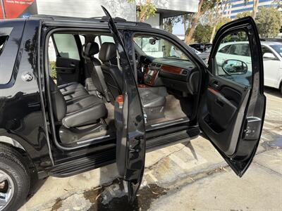 2013 Chevrolet Avalanche LTZ Black Diamond   - Photo 18 - Irvine, CA 92612