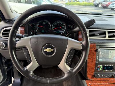 2013 Chevrolet Avalanche LTZ Black Diamond   - Photo 24 - Irvine, CA 92612