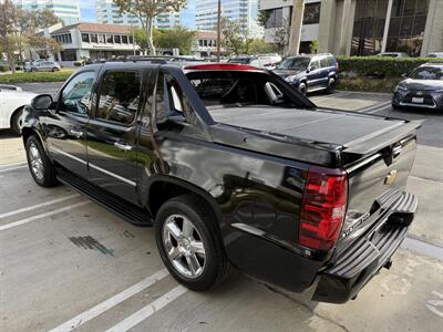 2013 Chevrolet Avalanche LTZ Black Diamond   - Photo 7 - Irvine, CA 92612