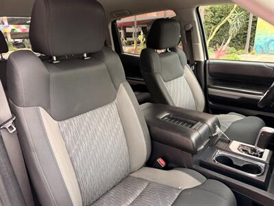2020 Toyota Tundra SR5   - Photo 11 - Irvine, CA 92612