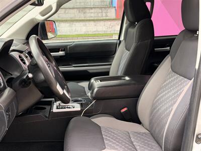 2020 Toyota Tundra SR5   - Photo 8 - Irvine, CA 92612