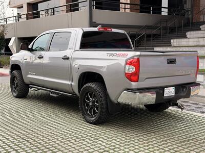 2020 Toyota Tundra SR5   - Photo 5 - Irvine, CA 92612
