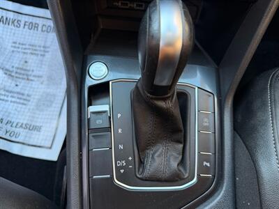 2020 Volkswagen Tiguan SEL   - Photo 16 - Irvine, CA 92612