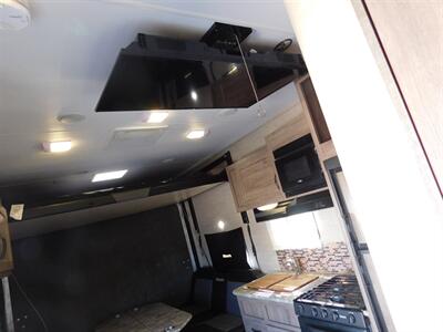 2018 Pacific Coachworks Blazen M-22FS   - Photo 15 - Sierra Vista, AZ 85650