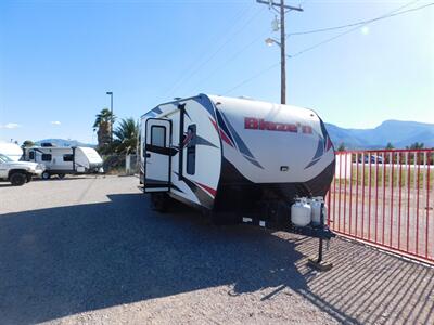 2018 Pacific Coachworks Blazen M-22FS   - Photo 2 - Sierra Vista, AZ 85650