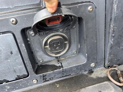 2005 Toyota Tacoma PreRunner V6 4dr Access Cab PreRunner V6   - Photo 11 - Forsyth, GA 31029