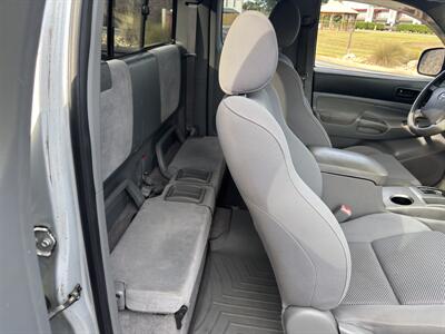 2005 Toyota Tacoma PreRunner V6 4dr Access Cab PreRunner V6   - Photo 9 - Forsyth, GA 31029