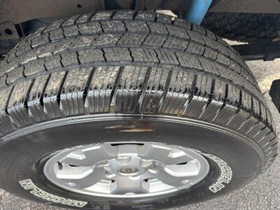2005 Toyota Tacoma PreRunner V6 4dr Access Cab PreRunner V6   - Photo 8 - Forsyth, GA 31029