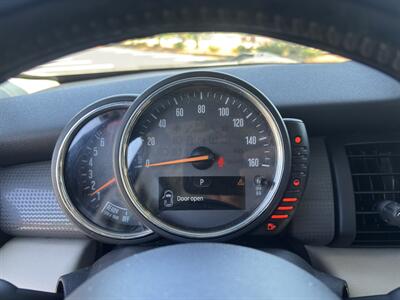 2015 MINI Cooper 5-door   - Photo 18 - Forsyth, GA 31029