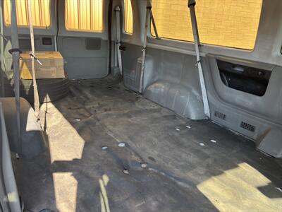 2012 Ford E-Series 350 E-350 SD XLT   - Photo 15 - Forsyth, GA 31029