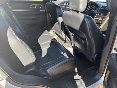 2019 Ford Explorer Limited   - Photo 16 - Forsyth, GA 31029