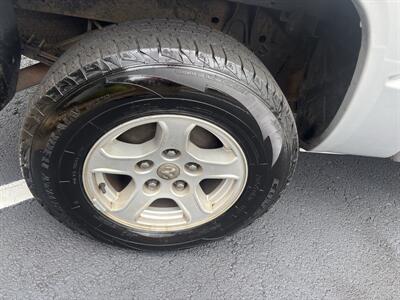 2005 Dodge Dakota SLT   - Photo 21 - Forsyth, GA 31029